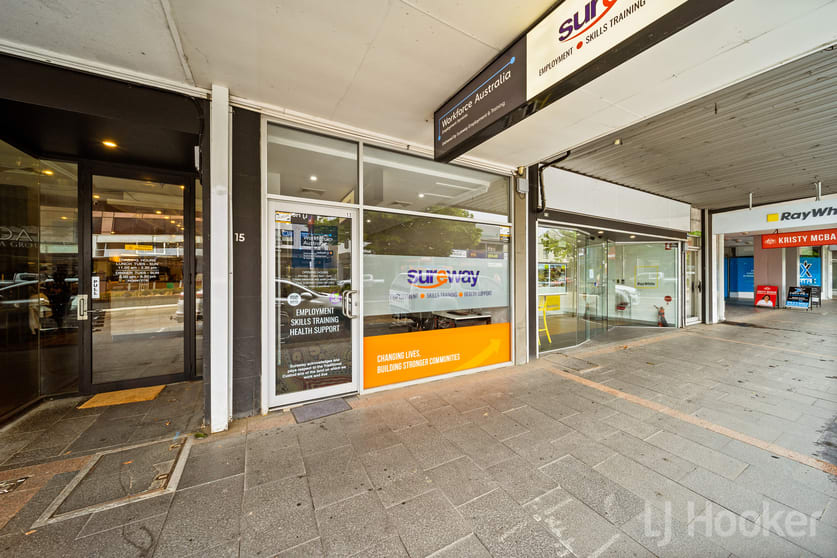 Click to view all images 17 Monaro Street Queanbeyan NSW 2620 - Image 2