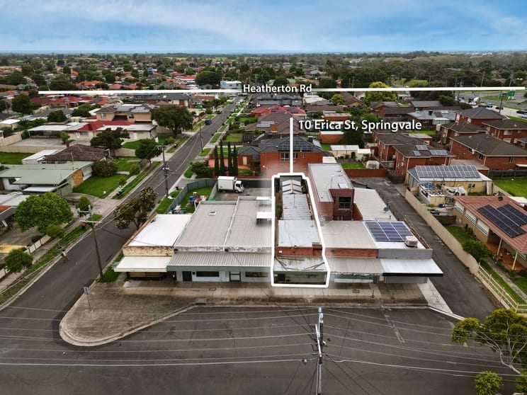 Click to view all images 10 Erica Street Springvale VIC 3171 - Image 2