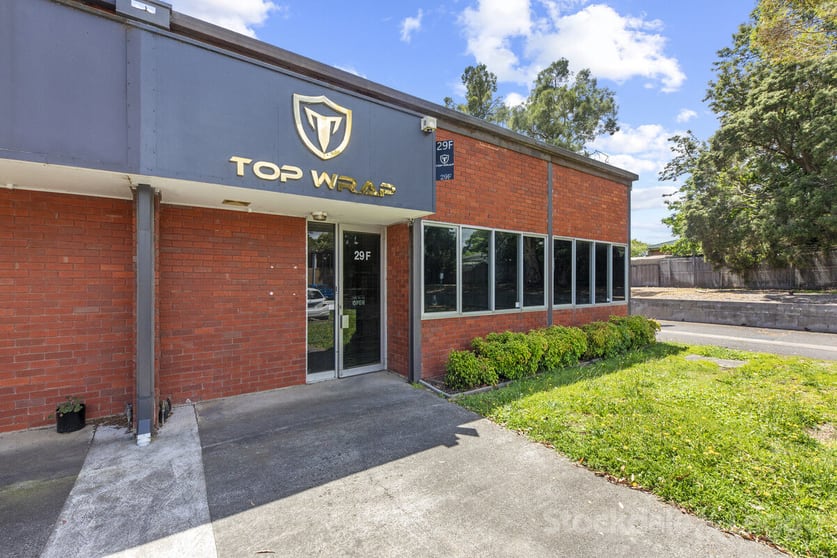 Click to view all images 29F Glenvale Crescent Mulgrave VIC 3170 - Image 2