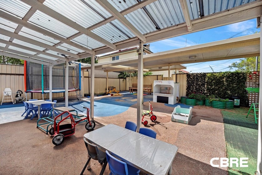 Click to view all images 106 Moorefields Road Kingsgrove NSW 2208 - Image 3