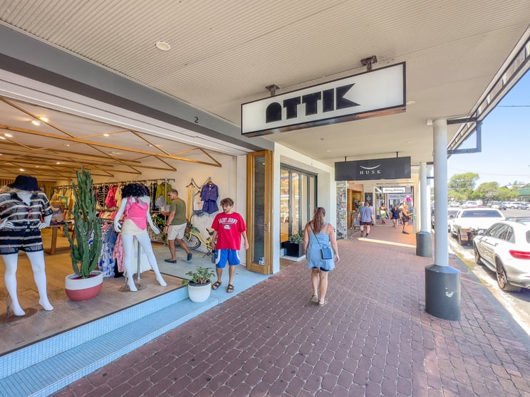 Click to view all images 9 Lawson Street Byron Bay NSW 2481 - Image 3