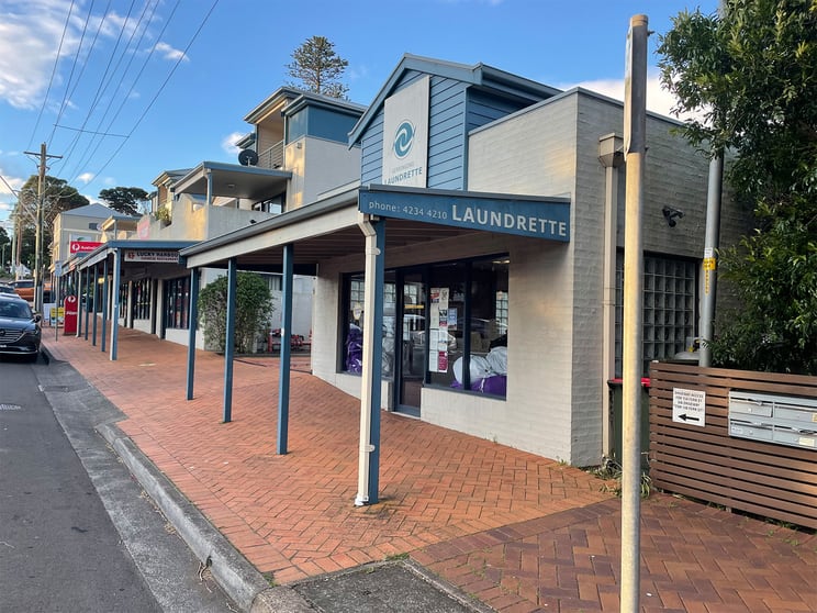 Click to view all images Coastal Laundrette Under Management Gerringong NSW 2534 - Image 2