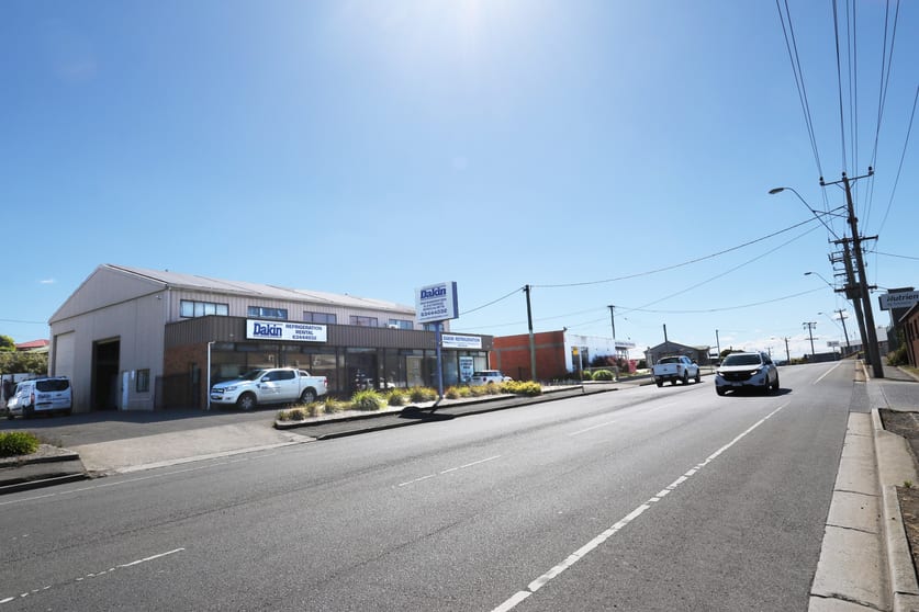 Click to view all images 326 Hobart Road Youngtown TAS 7249 - Image 2