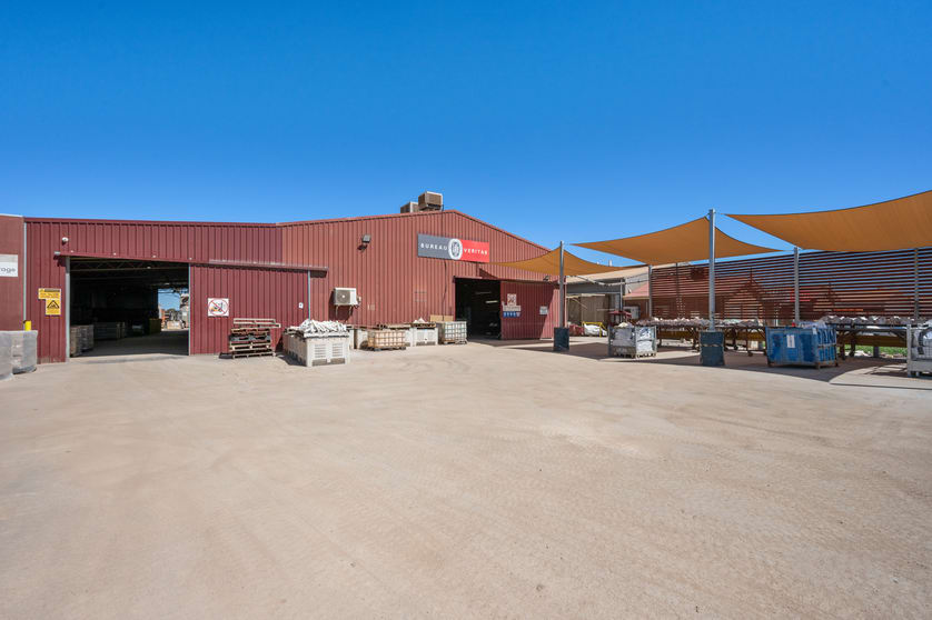 Click to view all images 18-22 Cunningham Drive West Kalgoorlie WA 6430 - Image 2