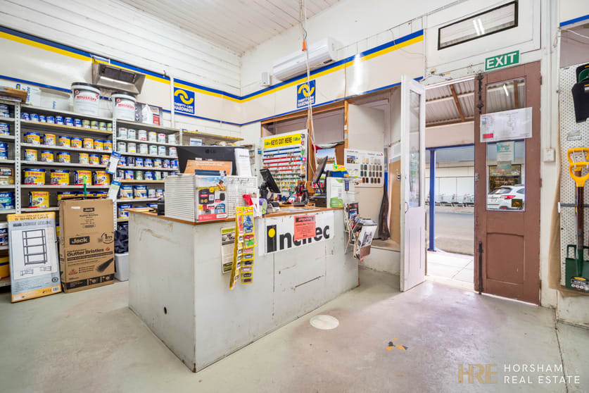 Click to view all images 19 McDonald Street Murtoa VIC 3390 - Image 2