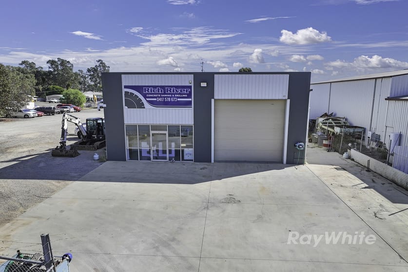 Click to view all images Factory 1/4 Lea Court Moama NSW 2731 - Image 1
