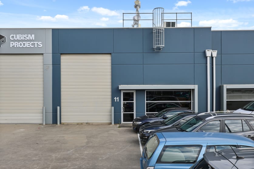 Click to view all images 11/35-41 Westpool Drive Hallam VIC 3803 - Image 2