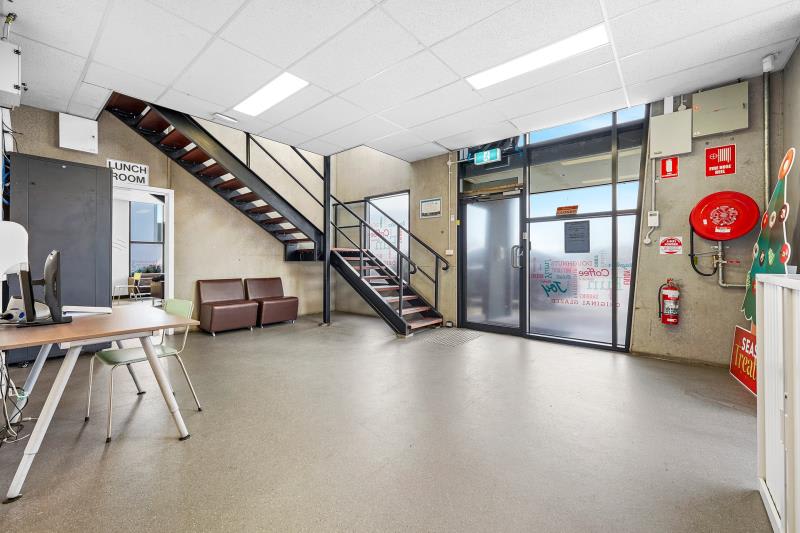 Click to view all images Unit 11 & 12/7-8 Len Thomas Place Narre Warren VIC 3805 - Image 2