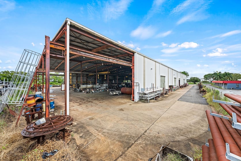 Click to view all images 1289 Kingsford Smith Drive Pinkenba QLD 4008 - Image 2