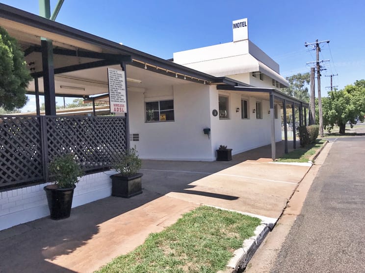 Click to view all images Forbes NSW 2871 - Image 1
