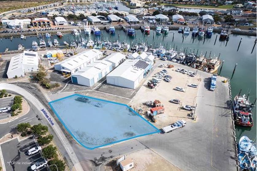 Click to view all images 14 South Quay Boulevard Port Lincoln SA 5606 - Image 1