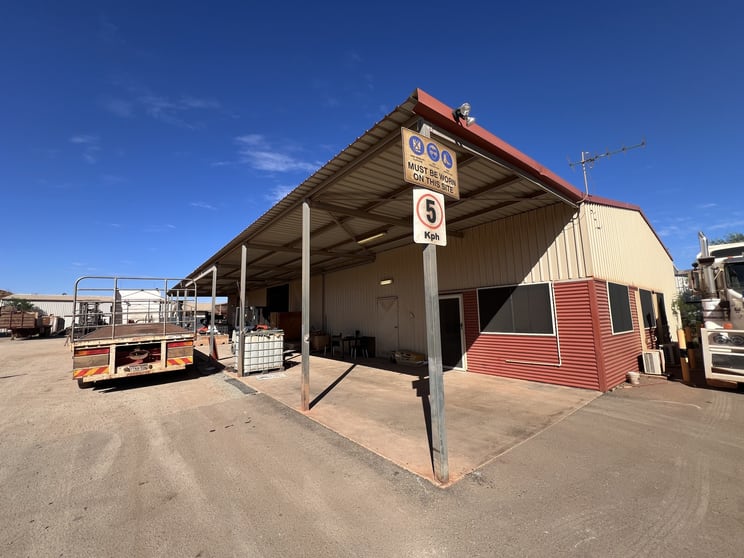 Click to view all images 17 Shovelanna Street Newman WA 6753 - Image 3