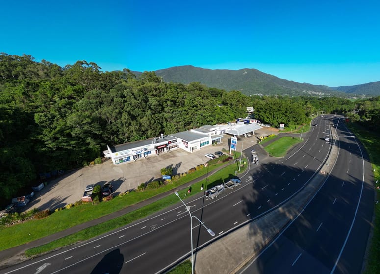 Click to view all images 105 Brinsmead Road Brinsmead QLD 4870 - Image 3