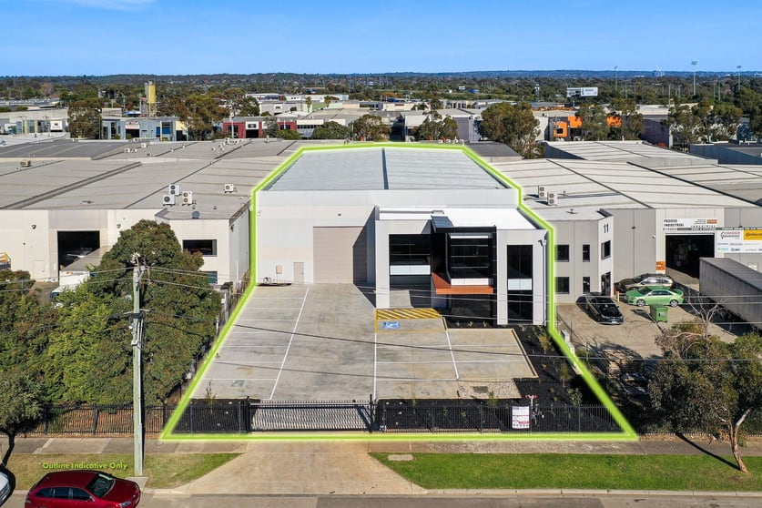 Click to view all images 9 Lieber Grove Carrum Downs VIC 3201 - Image 1