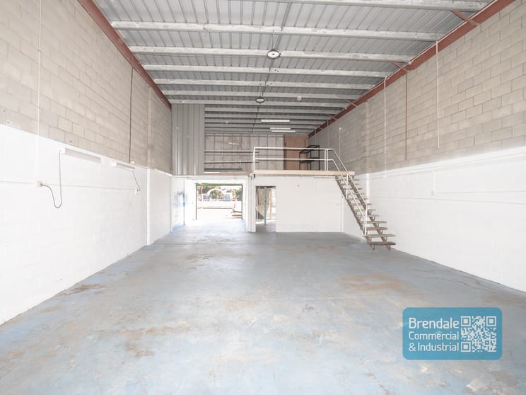 Click to view all images Lawnton QLD 4501 - Image 3