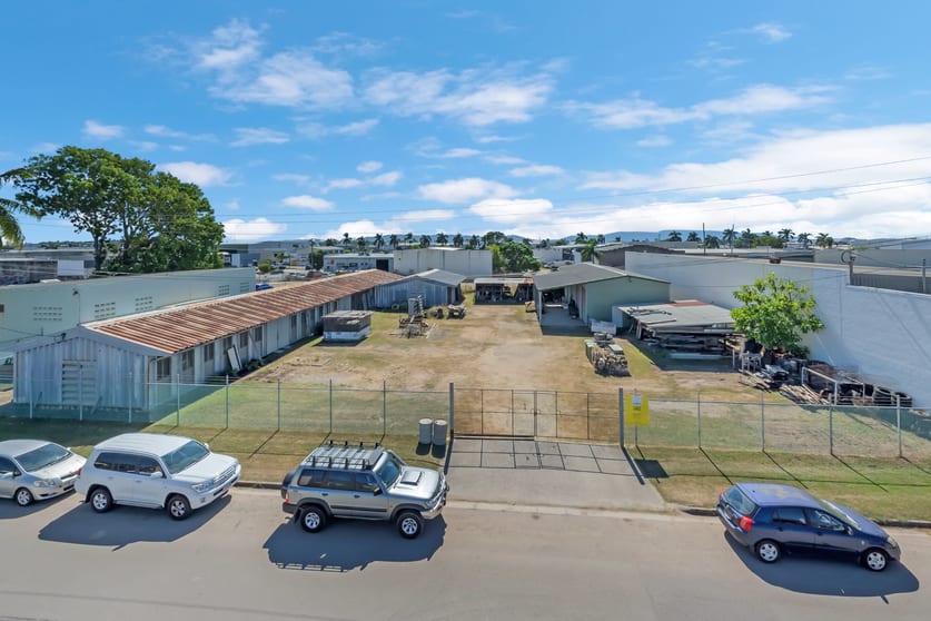 Click to view all images 7- 9 Vennard Street Garbutt QLD 4814 - Image 1