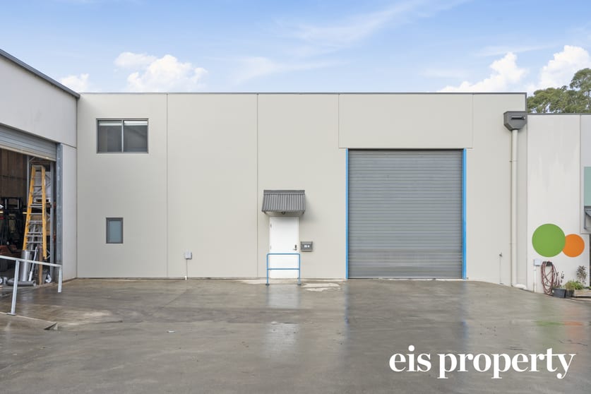 Click to view all images Warehouse 2 40 Patriarch Drive Huntingfield TAS 7055 - Image 2