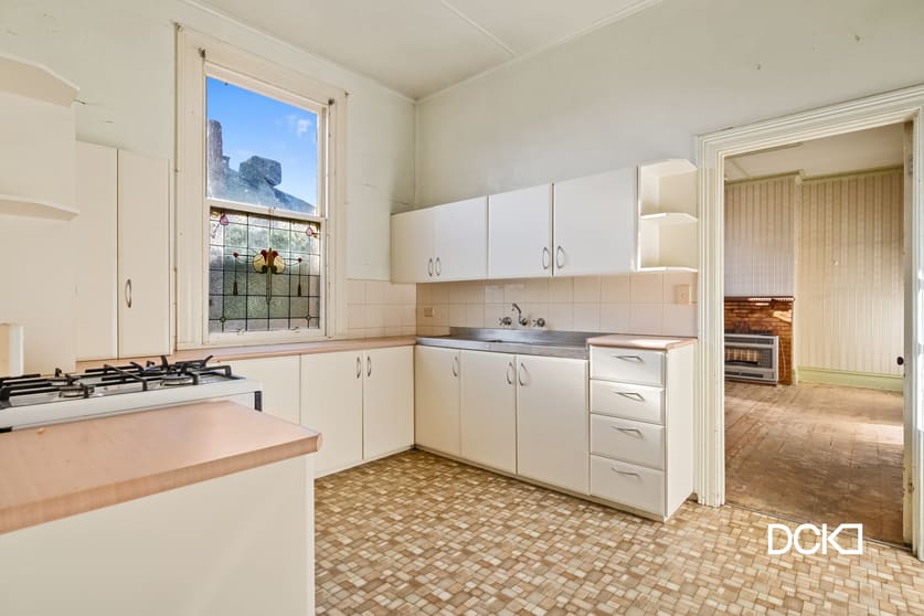 Click to view all images 466 Hargreaves Street Bendigo VIC 3550 - Image 3