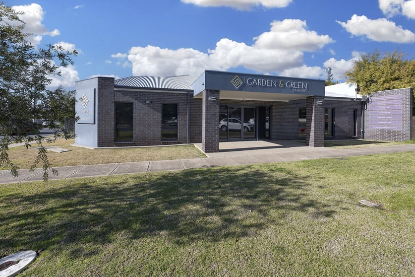Click to view all images 35-41 Beveridge Street Swan Hill VIC 3585 - Image 3