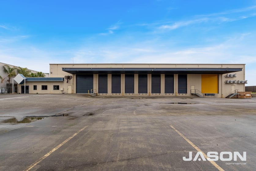 Click to view all images 24 Lillee Crescent Tullamarine VIC 3043 - Image 2