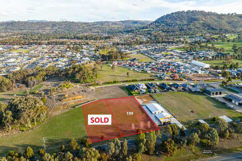 Click to view all images 199 McKoy Street Wodonga VIC 3690 - Image 1