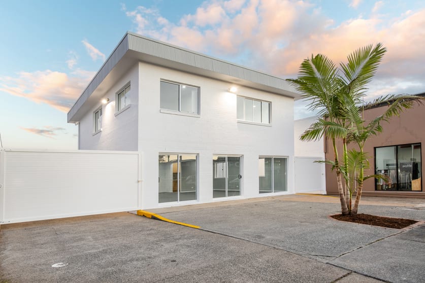 Click to view all images 24 Christine Avenue Miami QLD 4220 - Image 2