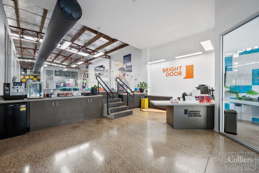 Click to view all images 3/43 Ingham Road West End QLD 4810 - Image 2