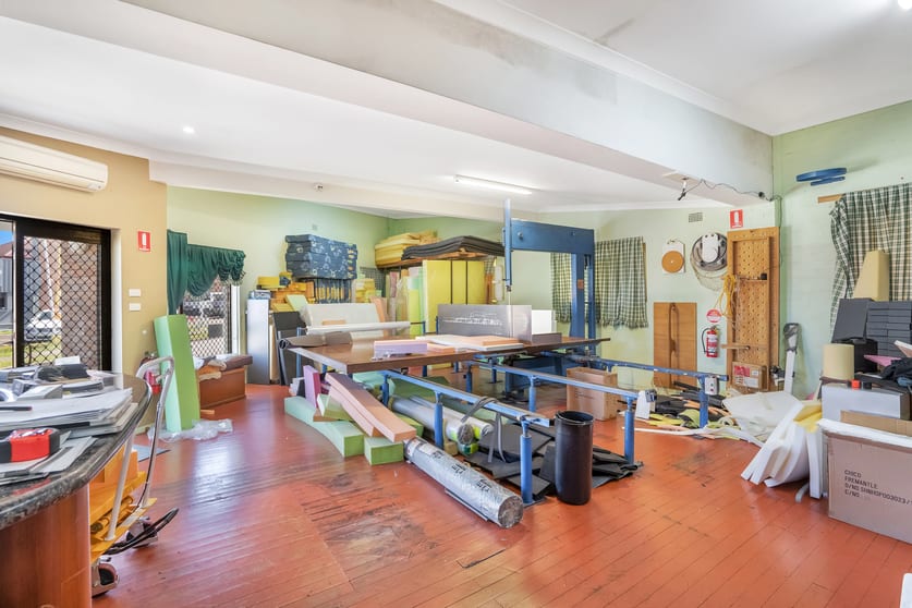 Click to view all images 1 Barton Street Mayfield NSW 2304 - Image 3