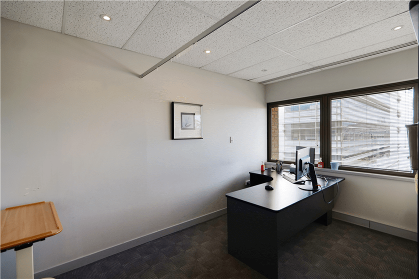 Click to view all images 76/100 Murdoch Drive Murdoch WA 6150 - Image 3