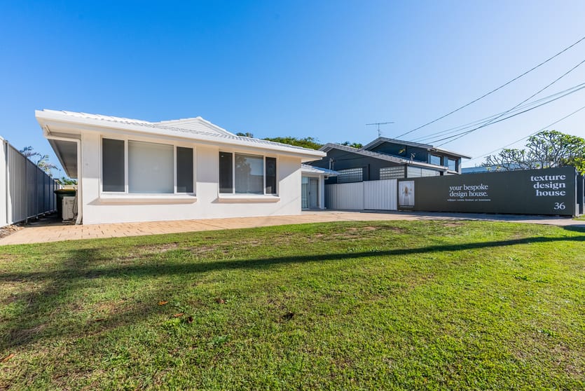Click to view all images 36 Ashmore Road Bundall QLD 4217 - Image 2