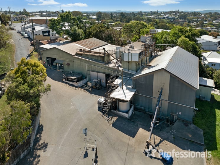 Click to view all images 9 Bent Street Gympie QLD 4570 - Image 2