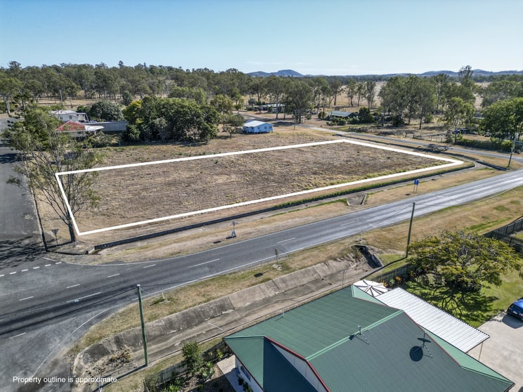 Click to view all images 23B Frederick Street Biggenden QLD 4621 - Image 2