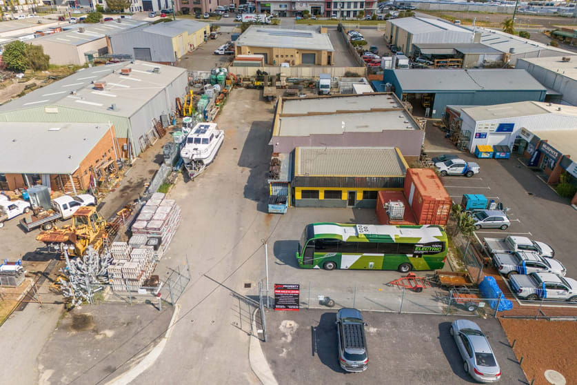 Click to view all images 30 Baretta Road Wangara WA 6065 - Image 2