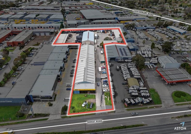 Click to view all images 583-585 Dorset Road Bayswater North VIC 3153 - Image 2