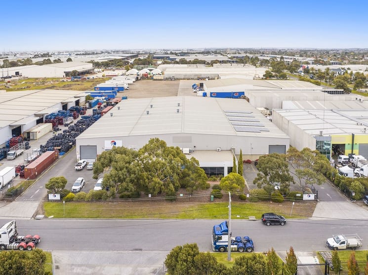 Click to view all images 81-83 Strzelecki Ave Sunshine West VIC 3020 - Image 1