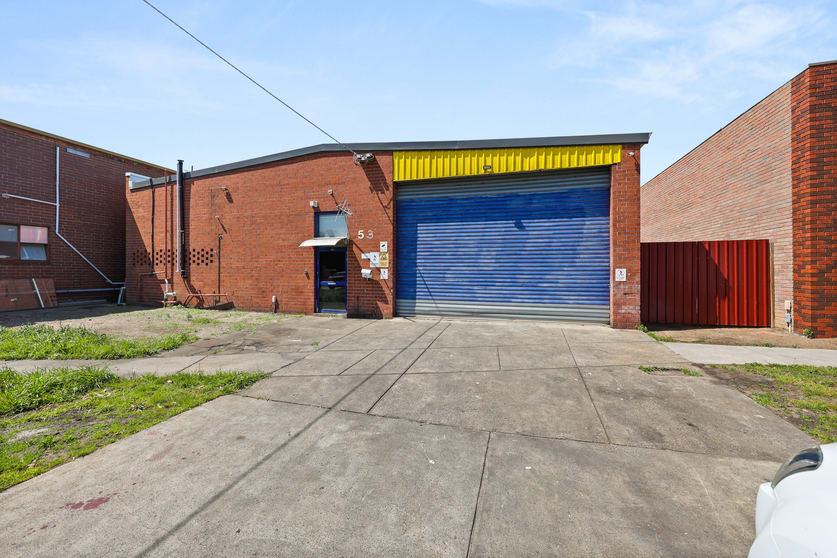 Click to view all images 53 Taunton Drive Cheltenham VIC 3192 - Image 1