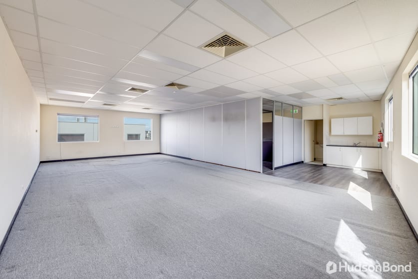 Click to view all images 10/13 Walkers Road Nunawading VIC 3131 - Image 3