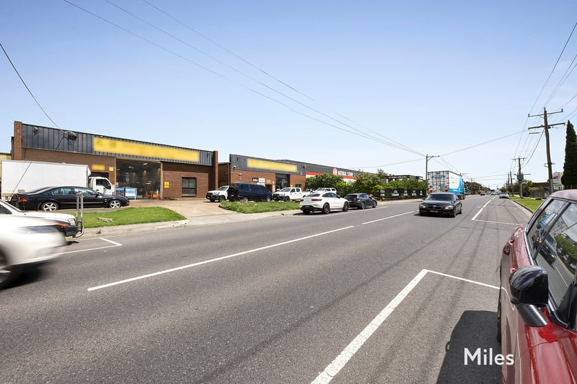 Click to view all images 187 Barry Road Campbellfield VIC 3061 - Image 3
