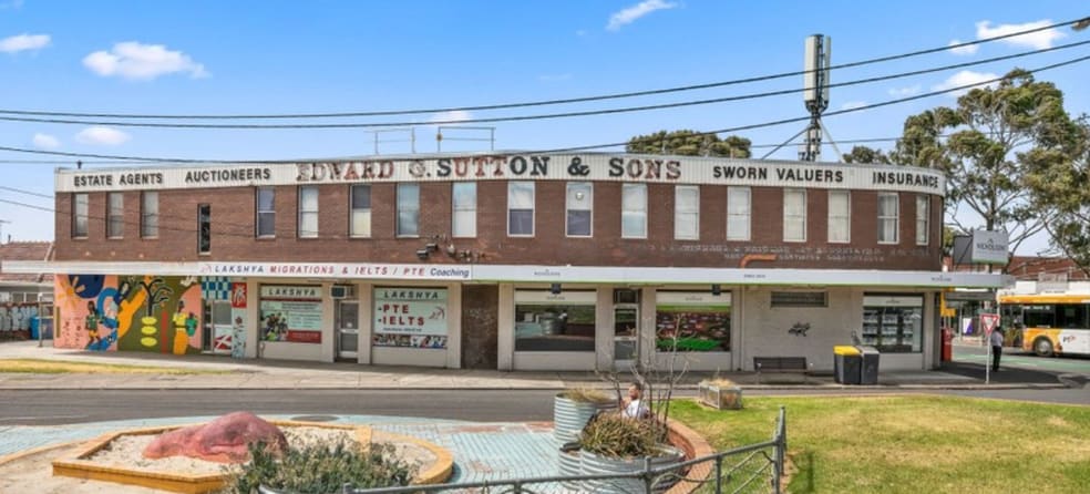 Click to view all images 290 Broadway Reservoir VIC 3073 - Image 1