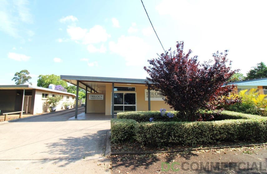 Click to view all images 30B Warwick Street Harristown QLD 4350 - Image 1