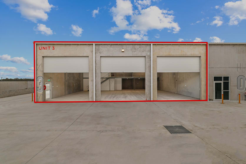 Click to view all images 20 Trim Street South Nowra NSW 2541 - Image 2
