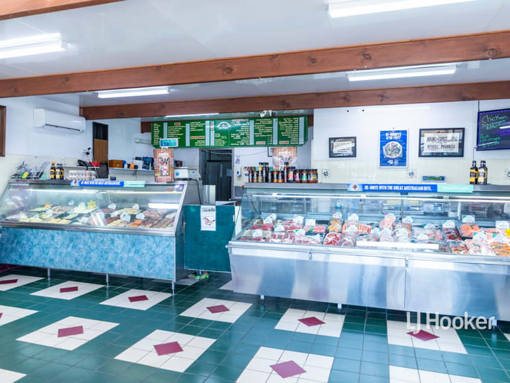 Click to view all images 75 Arthur Street Roma QLD 4455 - Image 3