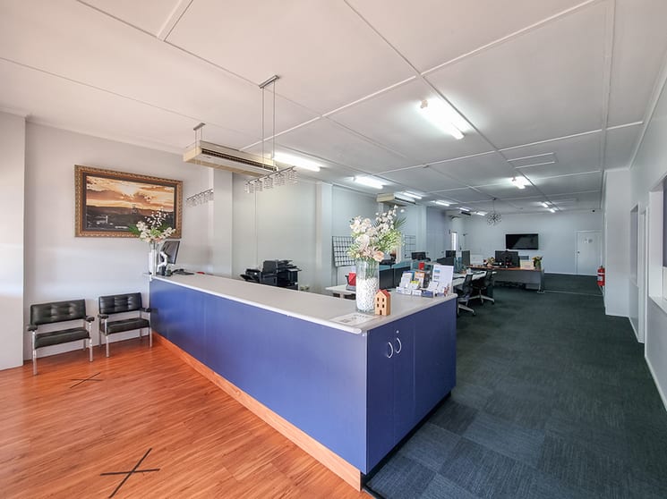 Click to view all images 77 Camooweal Street Mount Isa City QLD 4825 - Image 3