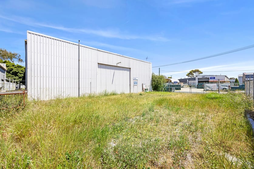 Click to view all images 33 High Street Moolap VIC 3224 - Image 2