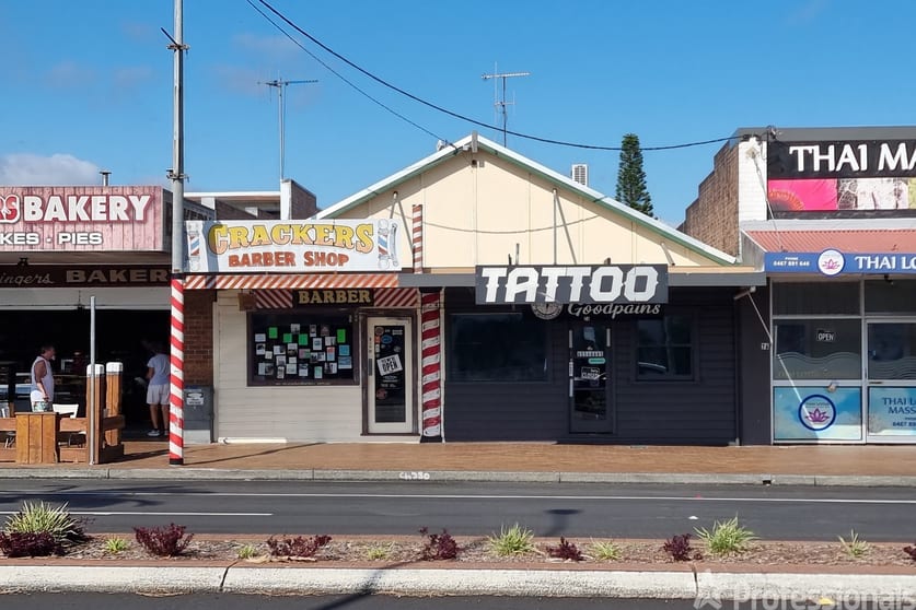 Click to view all images 74 Manning Street Tuncurry NSW 2428 - Image 1