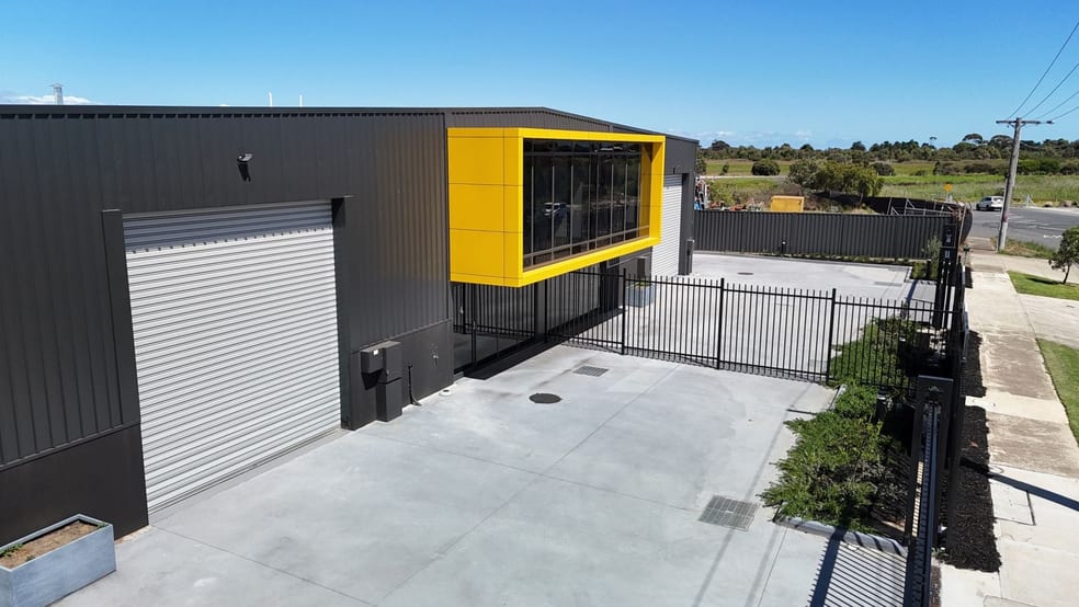 Click to view all images 4A Racecourse Road Williamstown VIC 3016 - Image 2