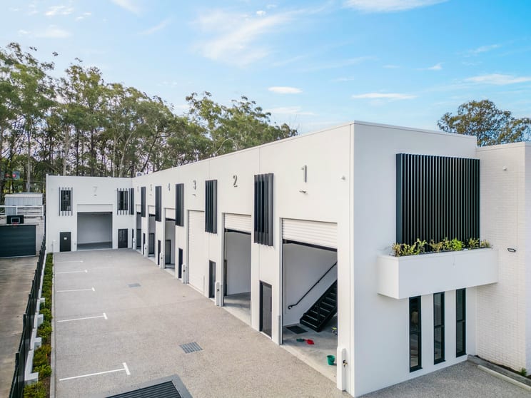 3/24 Ern Harley Drive Burleigh Heads QLD 4220 - Image 3