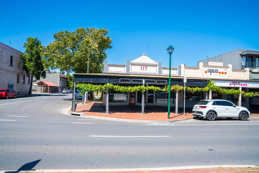 Click to view all images 117 Commercial Road Port Adelaide SA 5015 - Image 3