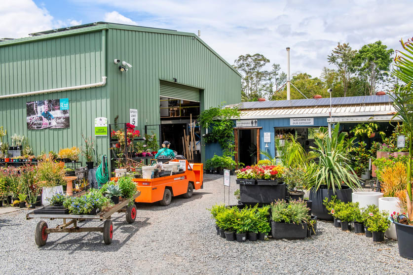 Click to view all images 930 Tamborine Oxenford Road Wongawallan QLD 4210 - Image 2