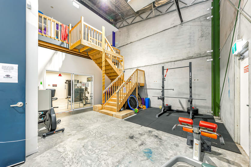 Click to view all images 2/4 Ironbark Close Warabrook NSW 2304 - Image 2
